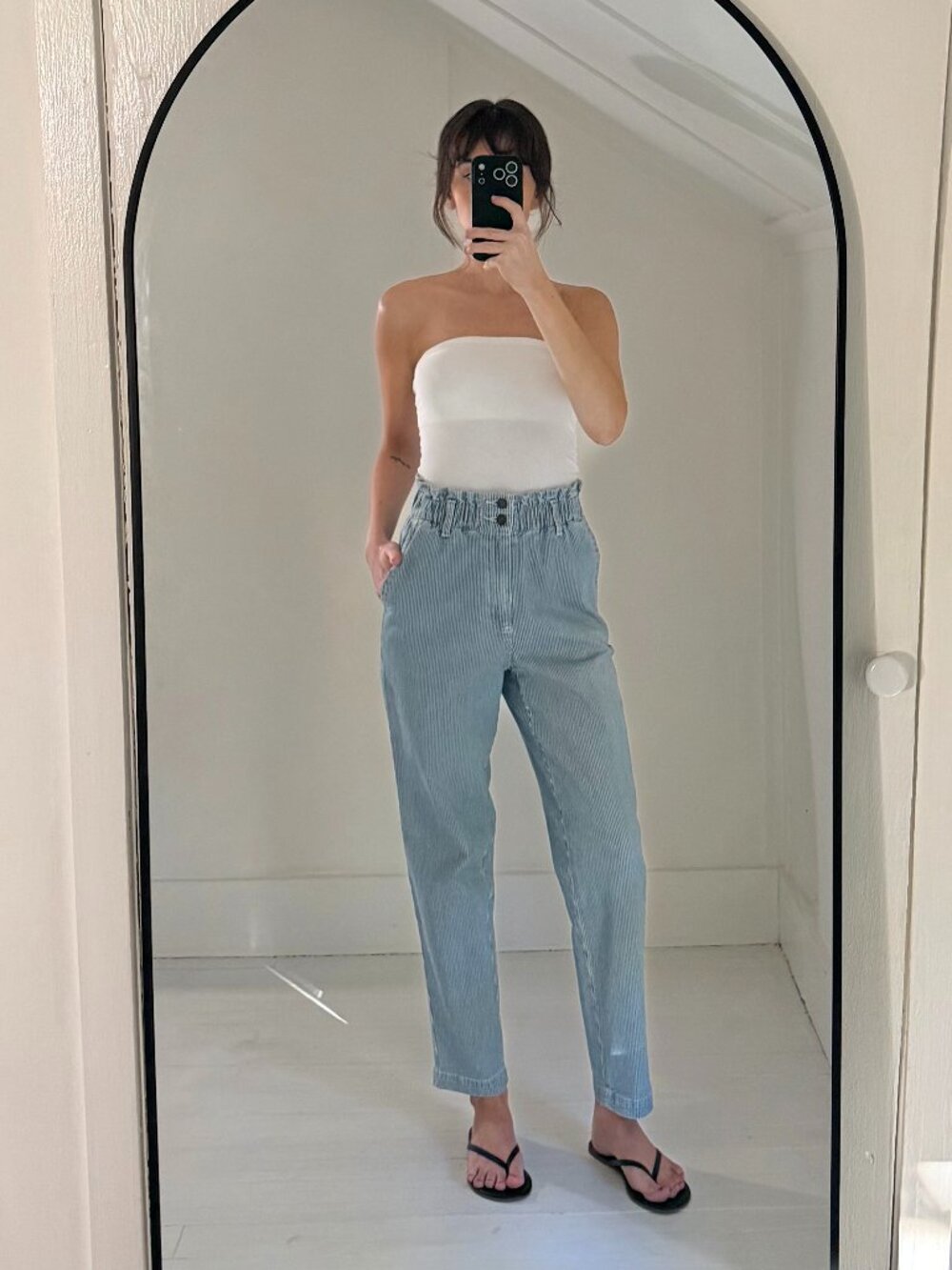 Universal Thread High Rise Paperbag Waist Pants in Railroad Stripe Size 2